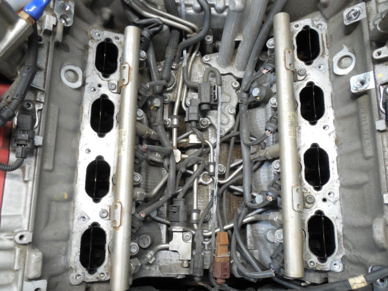 Audi RS4 Intake Removal